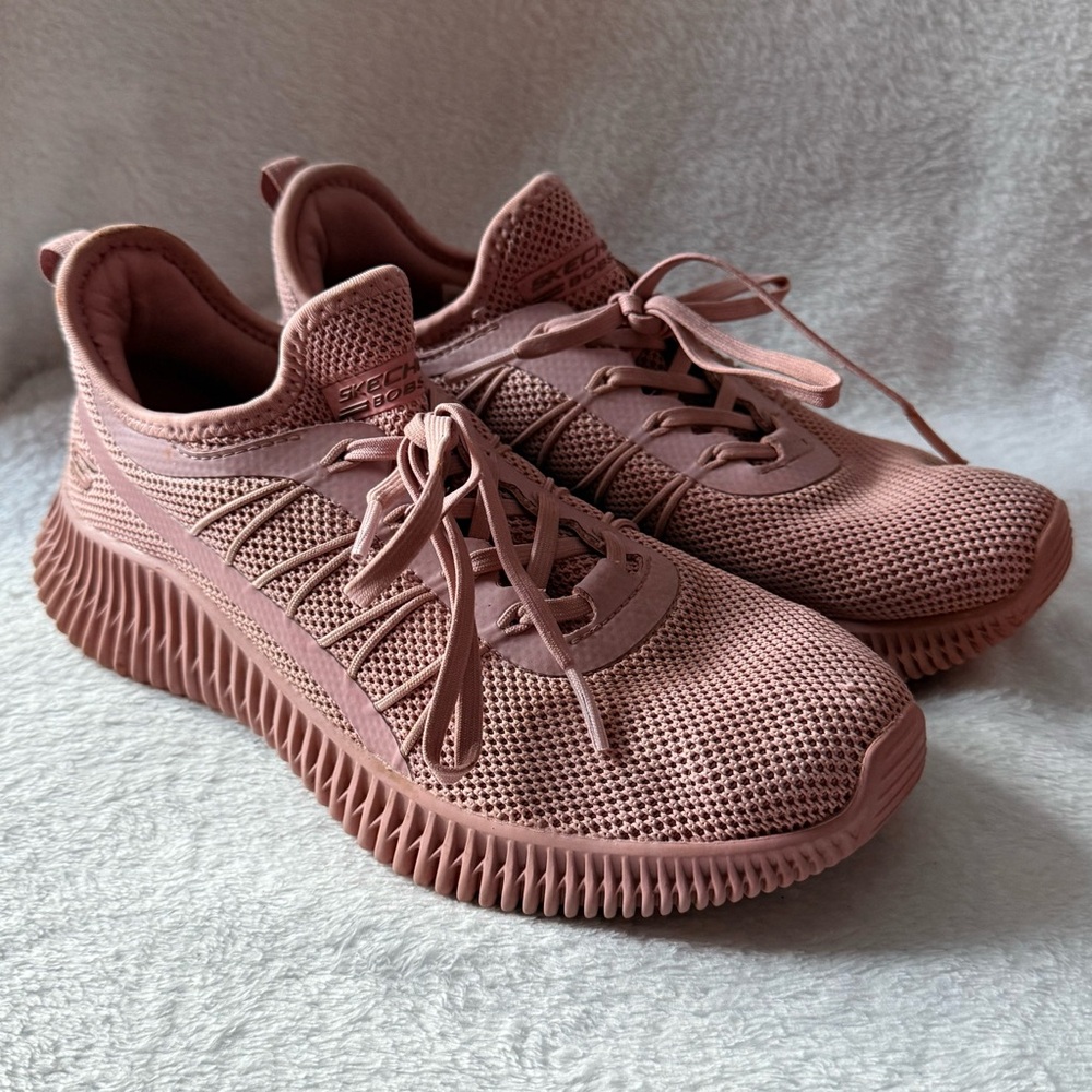 Skechers Women's Pink Athletic Shoes Size 7‎ Lace up Sneakers 117417 Read